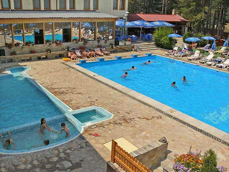 Spa Hotel Elbrus 韦林格勒 外观 照片